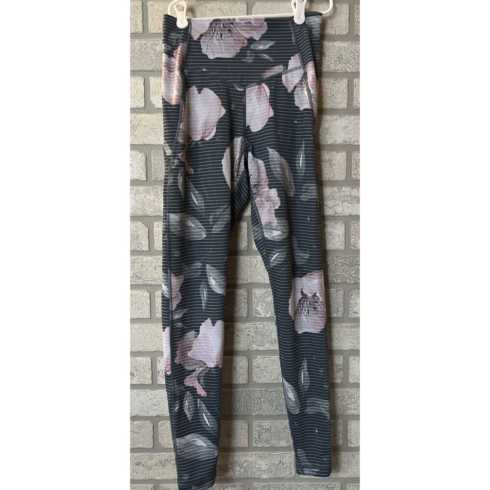 NWOT Senita Athletics Leggings Size Small